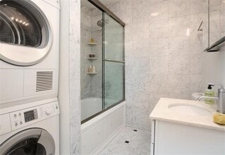 403 Marlborough St, Unit 8 in Boston, MA - Building Photo - Building Photo