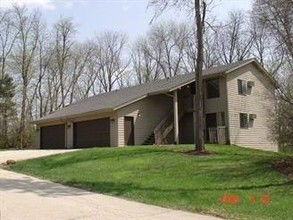 Cedar Pines Apartments in Roscoe, IL - Building Photo - Building Photo