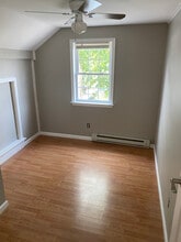 20 Leigh St, Unit D in Clinton Township, NJ - Building Photo - Building Photo