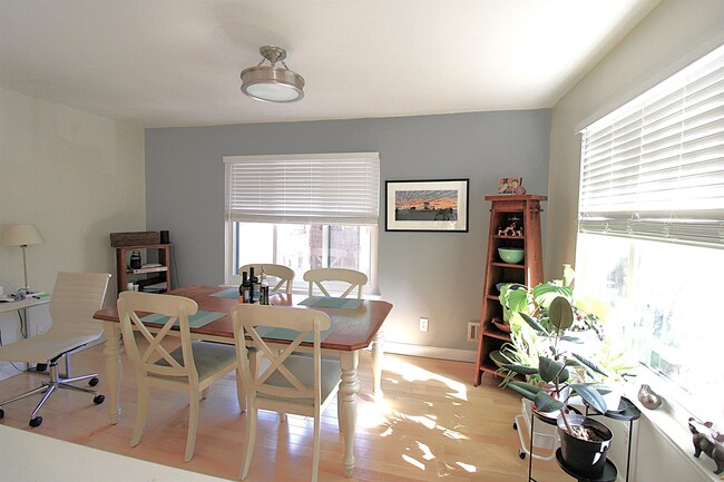187 Sandcastle Key in Secaucus, NJ - Building Photo - Building Photo