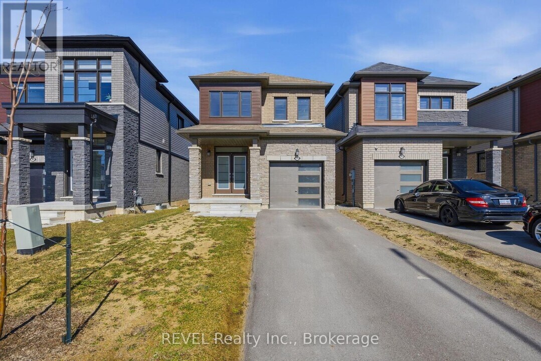 179 Vanilla Trl in Thorold, ON - Building Photo