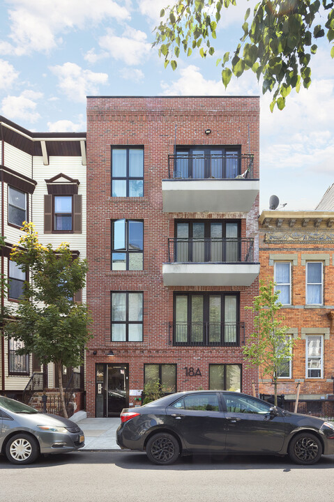 18A Bleecker St in Brooklyn, NY - Building Photo