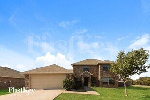 15642 Gatsby Ln in Dallas, TX - Building Photo
