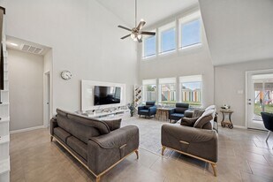 21030 Albany Landing Ln in Richmond, TX - Building Photo