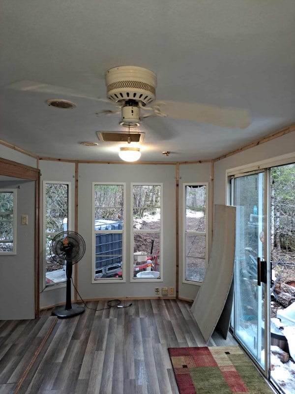 111 W Grizdale Dr in Shelton, WA - Building Photo - Building Photo
