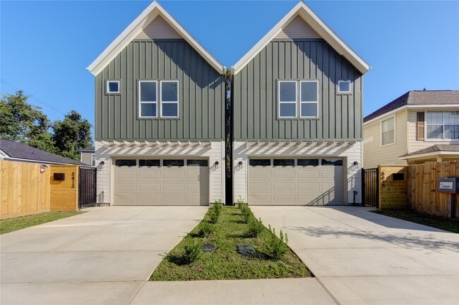 property at 5415 Arapahoe St