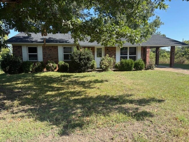 property at 318 Middle St