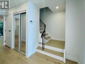 906 Marinet Crescent in Pickering, ON - Building Photo - Building Photo