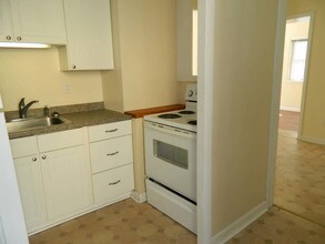 70 Adams St-Unit -1 in Burlington, VT - Building Photo - Building Photo