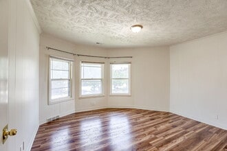 116.5 N 40th St in Omaha, NE - Building Photo - Building Photo
