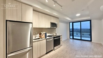 750 Whitlock Av in Milton, ON - Building Photo