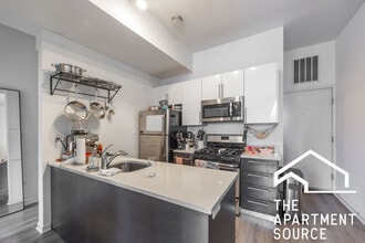 2020 S Throop St, Unit 2E in Chicago, IL - Building Photo - Building Photo
