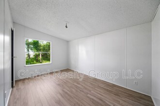 106 Haeckerville Rd in Cibolo, TX - Building Photo - Building Photo