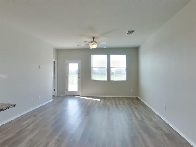 5010 Saddle Clb Dr in Georgetown, TX - Building Photo - Building Photo