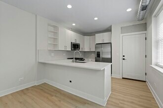 432 S Maple Ave in Oak Park, IL - Building Photo - Building Photo