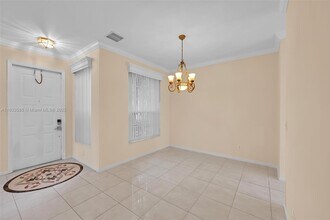 16315 SW 26th St in Miramar, FL - Foto de edificio - Building Photo