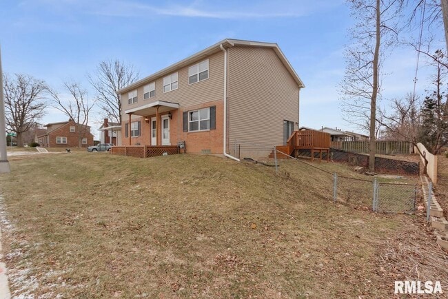 2020 W Glen Ave in Peoria, IL - Building Photo - Building Photo