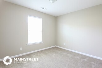 4043 Shallowcreek Ct in Winston-Salem, NC - Building Photo - Building Photo