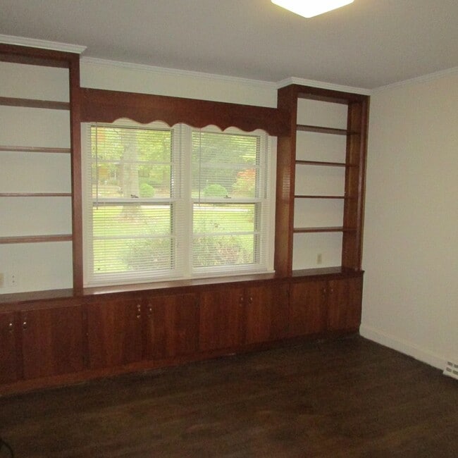 102 Ridge Dr in Stanley, NC - Building Photo - Building Photo