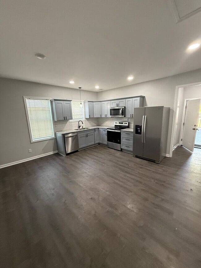 property at 1301 Indianola St