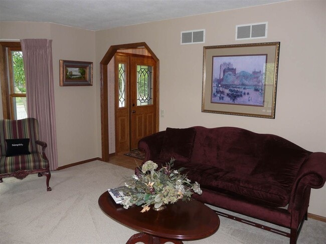7409 Sawmill Rd in Madison, WI - Building Photo - Building Photo