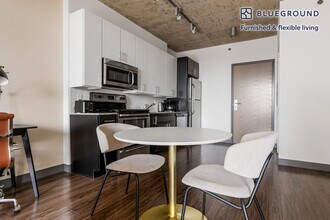 601 W Jackson Blvd in Chicago, IL - Building Photo - Building Photo