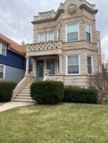12613 Maple Ave, Unit Unit 1 in Blue Island, IL - Building Photo
