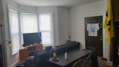 221 Church St in Iowa City, IA - Building Photo - Building Photo