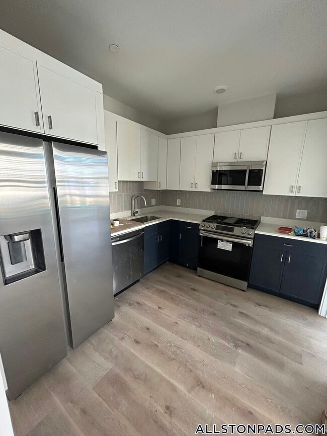 157 Everett St, Unit 302