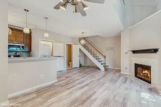 7575 Cambridge St in Houston, TX - Building Photo - Building Photo