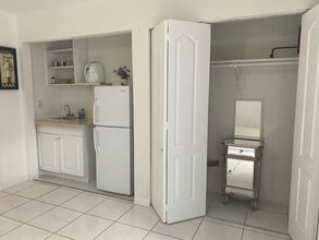 965 SW 136th Pl in Miami, FL - Building Photo - Building Photo
