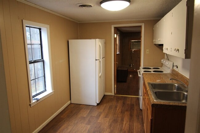 7973 Martha Rd in Millington, TN - Building Photo - Building Photo