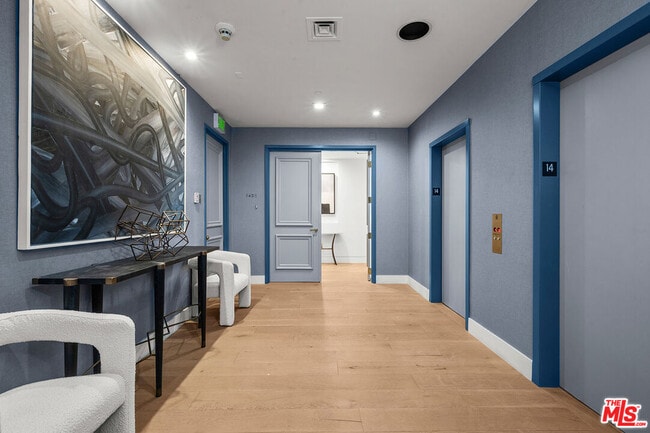 10601 Wilshire Blvd in Los Angeles, CA - Building Photo - Building Photo