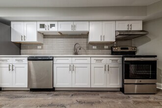 2249 W Taylor St in Chicago, IL - Building Photo - Building Photo
