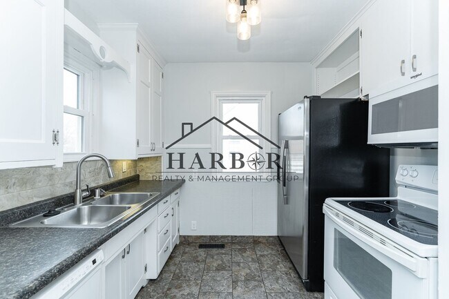 property at 423 11th St SE