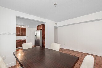 309 Bird Rd, Unit 309 in Coral Gables, FL - Building Photo - Building Photo