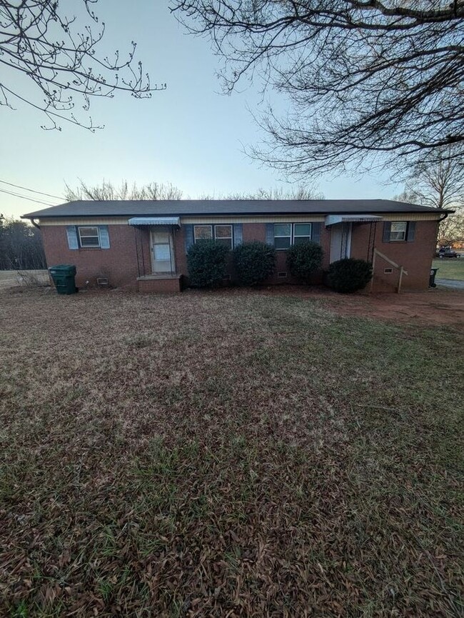 property at 714 St James Church Rd