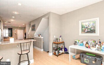 1632 Francis St in Philadelphia, PA - Building Photo - Building Photo