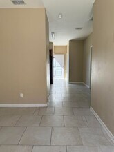 2713 E Eisenhower Ave in Mission, TX - Foto de edificio - Building Photo