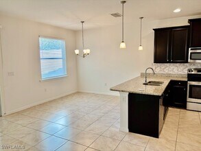 10830 Alvara Way in Bonita Springs, FL - Building Photo - Building Photo