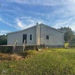 406 Henry Baker Rd in Zebulon, NC - Foto de edificio - Building Photo