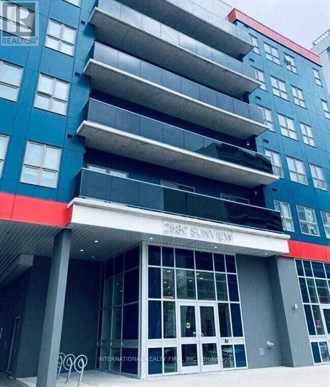 258C-258C Sunview St in Waterloo, ON - Building Photo - Building Photo