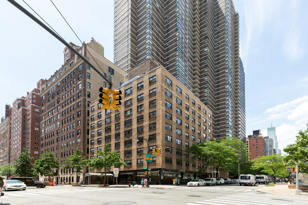 40 Sutton Pl in New York, NY - Foto de edificio