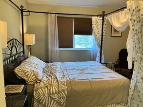 25 Greenfield Manor Rd in Porter Corners, NY - Building Photo - Building Photo