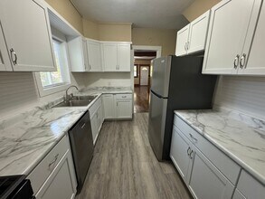 1906 11th Avenue A in Moline, IL - Building Photo - Building Photo