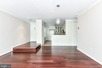 2954 Yarling Ct in Falls Church, VA - Building Photo - Building Photo