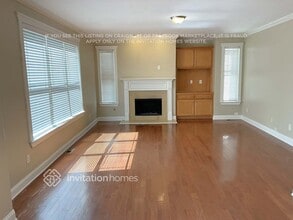 1537 Boulder Walk Dr SE in Atlanta, GA - Foto de edificio - Building Photo