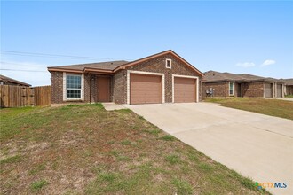 903 Lasso Dr in Killeen, TX - Building Photo - Building Photo