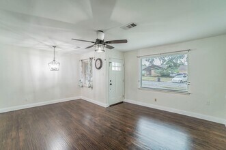 924 Fuller Ave in Fort Worth, TX - Building Photo - Building Photo