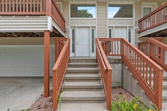 21 Redtail Bend in Coralville, IA - Building Photo - Building Photo